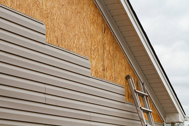 24/7 Emergency Siding Repair experts in Fayetteville, OH